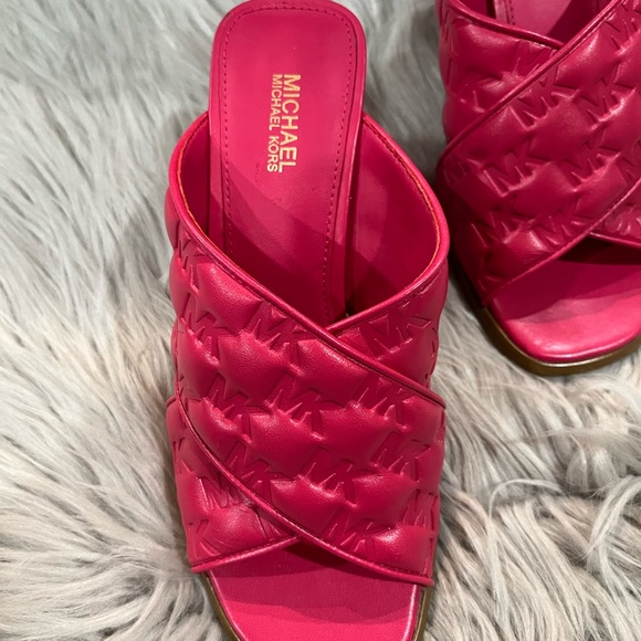 Michael Michael Kors Women’s heeled sandals. - Picture 6 of 7